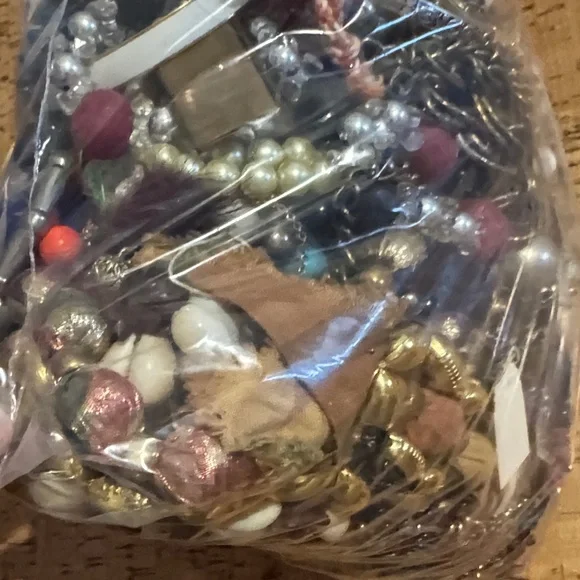 Mixed Bead and Chain Jewelry Lot - Picture 4 of 5